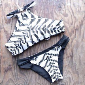 Khongboon - Furore Reversible Bikini